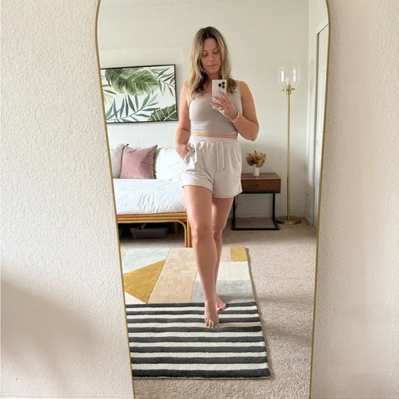 Vuori Fleece Short - Picture 2 of 5